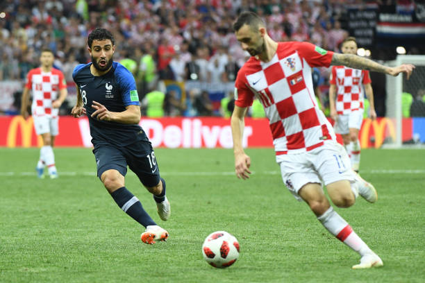 梅西这个举 梅西这个举