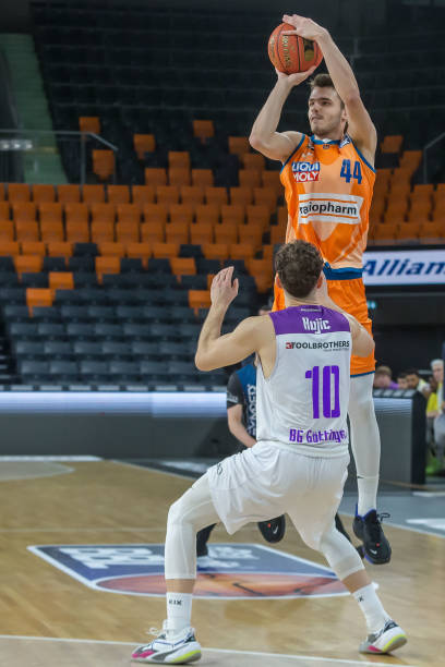 还因为整个 还因为整个